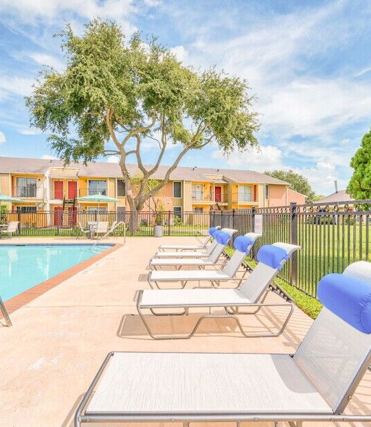 pool at The Del Sol