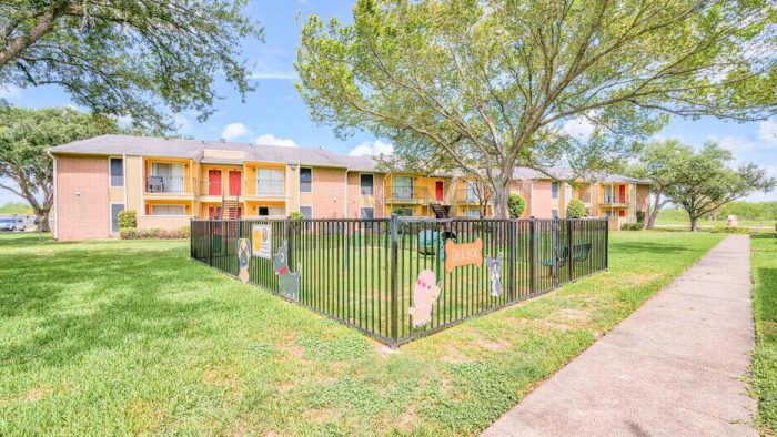 the apartment complex at The Del Sol