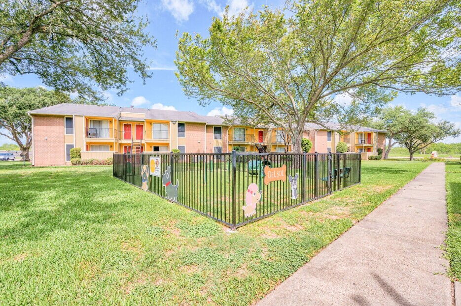 the apartment complex at The Del Sol